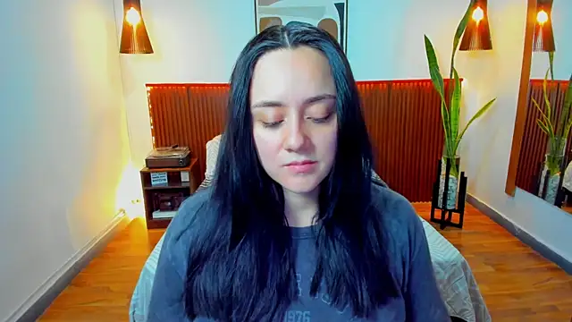 KatherineBond online show from November 18, 5:16 pm