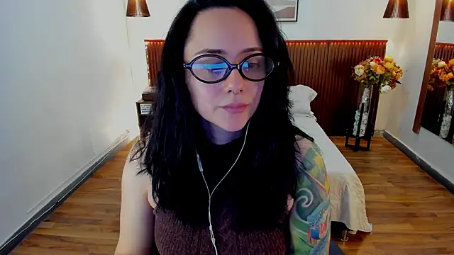 KatherineBond online show from July 23, 5:31 pm