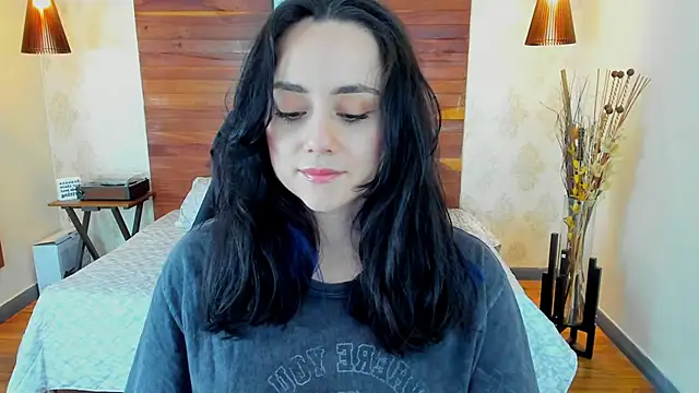 Snapshot of KatherineBond chatting on March 2, 1:47 am KatherineBond online show from March 2, 1:47 am