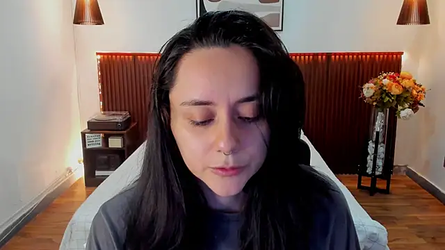 KatherineBond online show from July 13, 4:17 pm