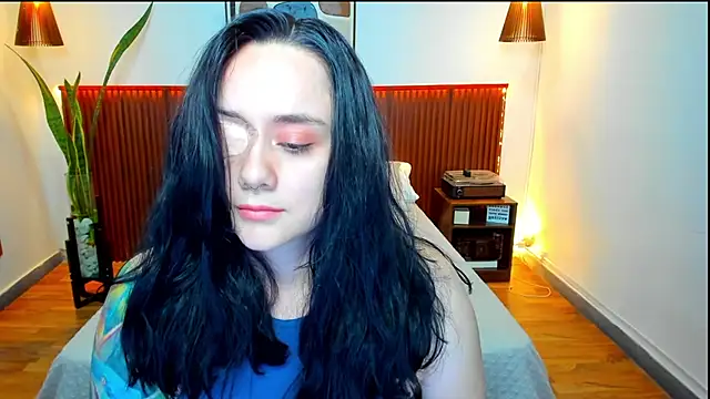 Snapshot of KatherineBond chatting on September 27, 8:15 pm KatherineBond online show from September 27, 8:15 pm