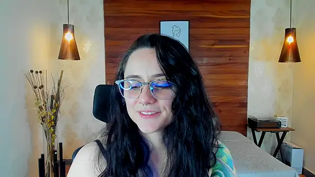 Snapshot of KatherineBond chatting on March 12, 3:02 am KatherineBond online show from March 12, 3:02 am