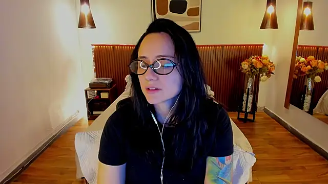 KatherineBond online show from July 29, 4:28 pm