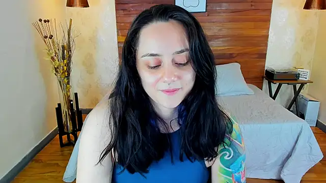 Snapshot of KatherineBond chatting on March 8, 8:14 pm KatherineBond online show from March 8, 8:14 pm