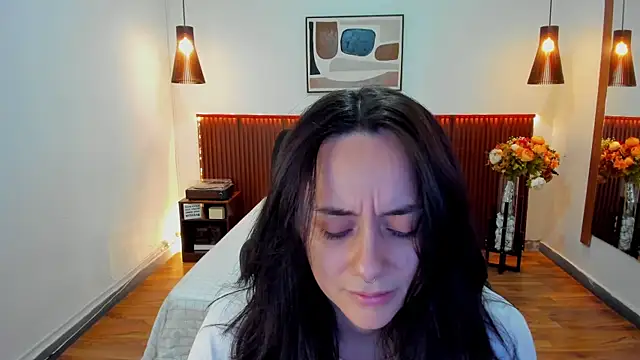 KatherineBond online show from July 10, 4:29 pm