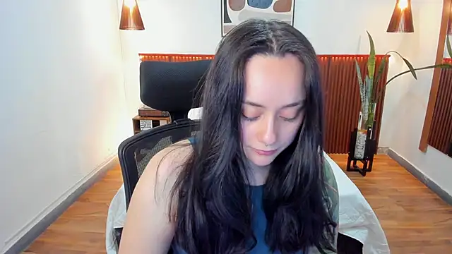 KatherineBond online show from February 20, 6:10 pm
