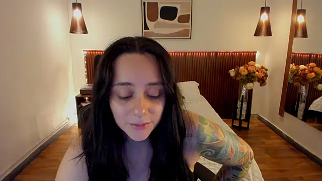 Snapshot of KatherineBond chatting on May 30, 6:02 pm KatherineBond online show from May 30, 6:02 pm