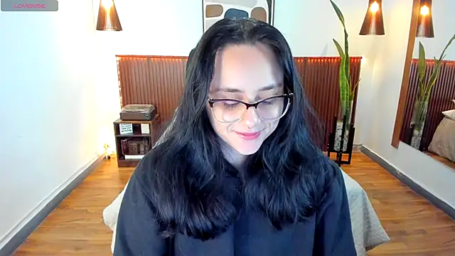 KatherineBond online show from October 25, 7:47 pm