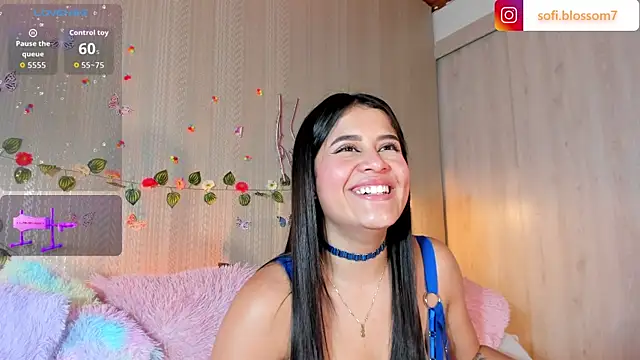 Snapshot of Sofi_Blossom chatting on June 24, 9:12 pm Sofi Blossom online show from June 24, 9:12 pm