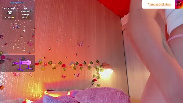 Sofi Blossom online show from March 8, 2:26 am