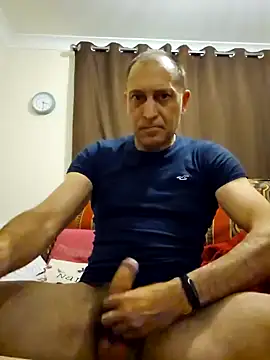 Snapshot of meateater1 chatting on December 27, 3:31 am meateater1 online show from December 27, 3:31 am