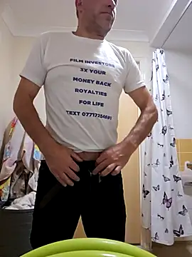 Snapshot of meateater1 chatting on October 27, 9:10 am meateater1 online show from October 27, 9:10 am