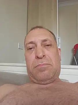 Snapshot of meateater1 chatting on November 4, 9:24 am meateater1 online show from November 4, 9:24 am