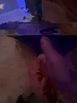 Snapshot of deleware806 chatting on November 13, 1:31 am deleware806 online show from November 13, 1:31 am