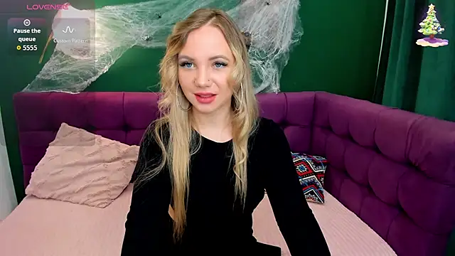 EvaMoran online show from October 23, 1:37 am