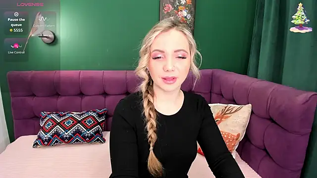 EvaMoran online show from March 18, 1:42 am