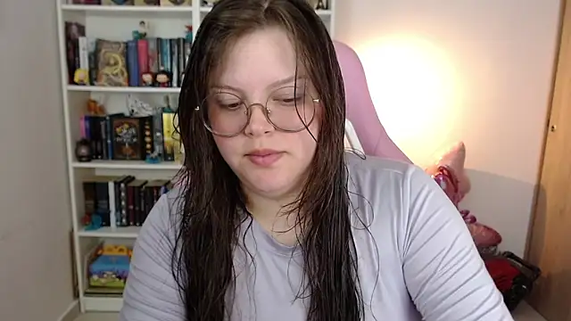 Snapshot of Gabiwaifu chatting on June 7, 5:40 pm Gabiwaifu online show from June 7, 5:40 pm