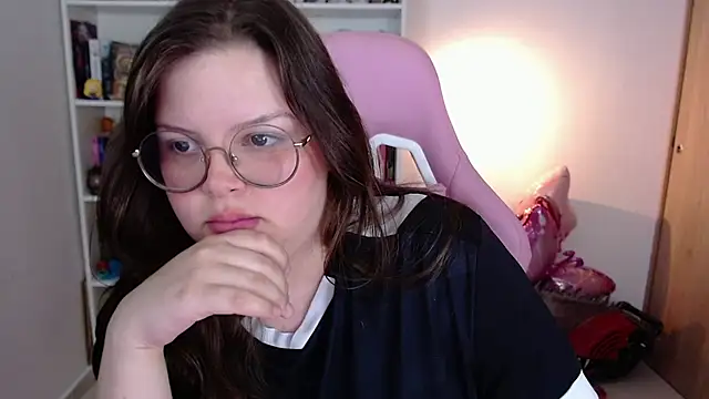 Snapshot of Gabiwaifu chatting on June 6, 8:25 pm Gabiwaifu online show from June 6, 8:25 pm