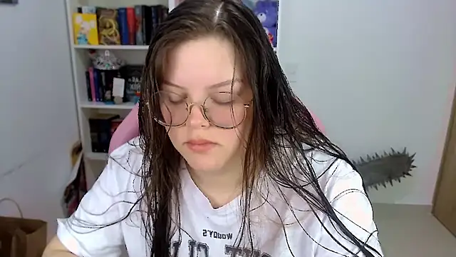 Gabiwaifu online show from February 7, 4:26 pm