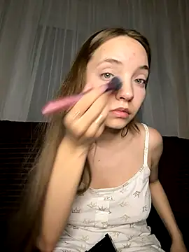 Snapshot of BarbaraFantasy chatting on October 17, 7:59 pm BarbaraFantasy online show from October 17, 7:59 pm