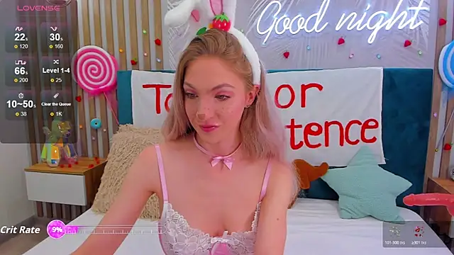 Emilly Hart online show from October 28, 2:45 am