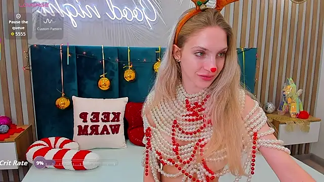 Emilly Hart online show from December 3, 2:56 am