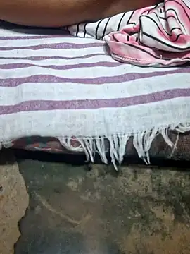 Priya Bong online show from October 2, 7:28 pm