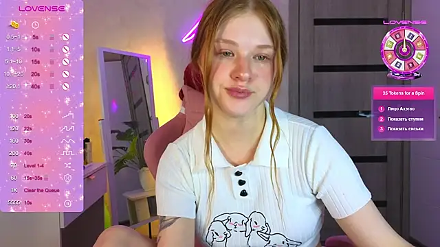 TrissMerigold9 online show from February 15, 11:47 pm