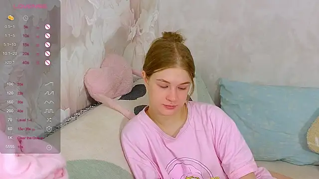 TrissMerigold9 online show from November 22, 9:08 am