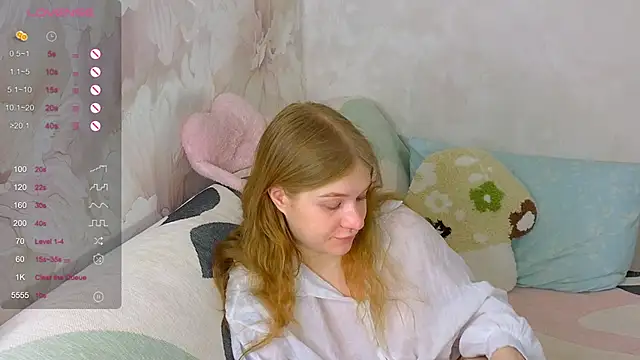 TrissMerigold9 online show from November 28, 9:53 am