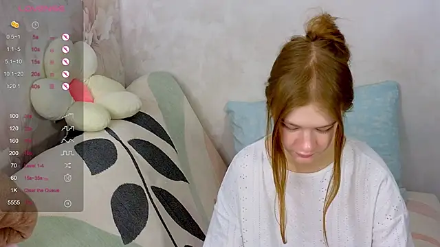 TrissMerigold9 online show from October 28, 9:19 am