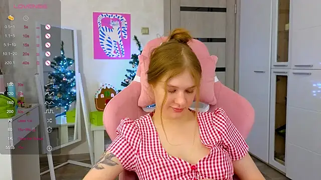 TrissMerigold9 online show from January 11, 9:38 am