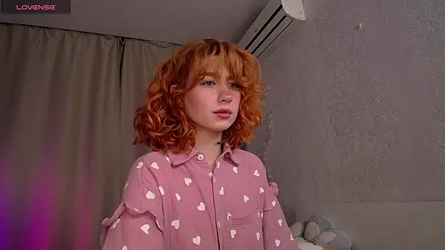 Evaa Moonn  online show from November 17, 11:09 pm