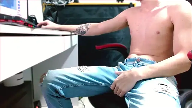 deividcloud36 online show from March 1, 5:46 pm