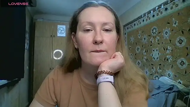 AnnaXLovers online show from May 14, 11:18 am