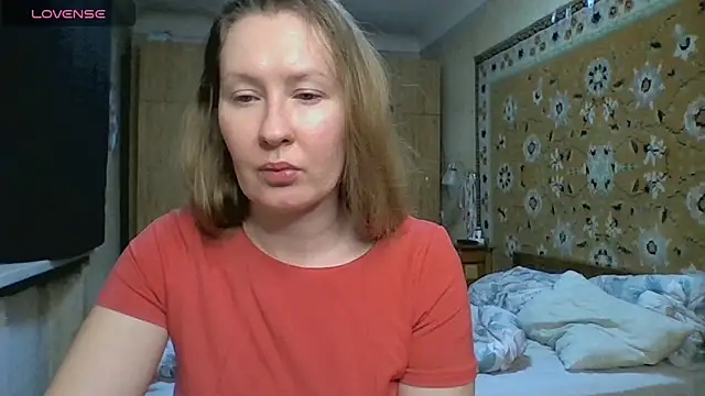 AnnaXLovers online show from April 7, 6:15 am