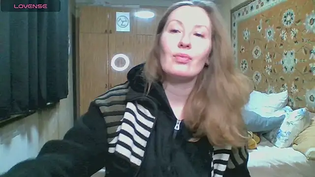 AnnaXLovers online show from January 15, 12:41 pm