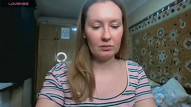 AnnaXLovers online show from April 10, 8:10 am