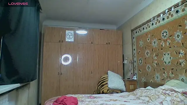 AnnaXLovers online show from November 13, 3:49 pm