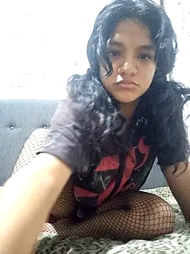 Snapshot of sivi22 chatting on February 13, 1:00 pm sivi22 online show from February 13, 1:00 pm