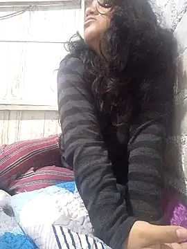 Snapshot of sivi22 chatting on February 18, 3:08 pm sivi22 online show from February 18, 3:08 pm