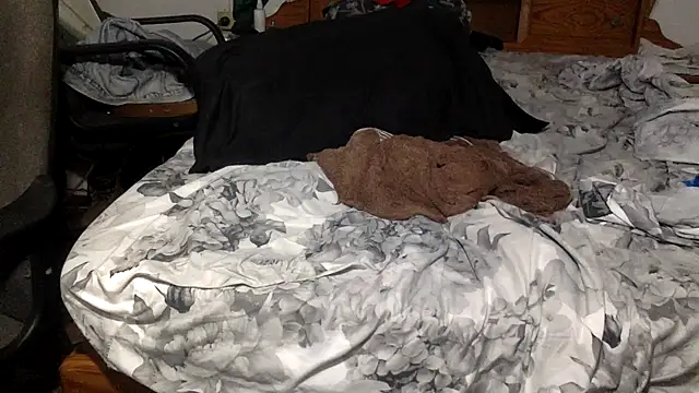 BBC JoyBoi online show from December 17, 11:04 am