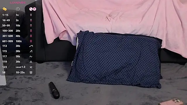 Snapshot of sexadddiction3737 chatting on May 4, 6:11 pm sexadddiction3737 online show from May 4, 6:11 pm