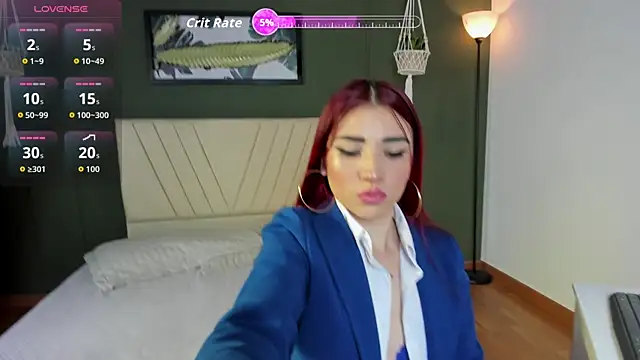 LILA ELLIOT online show from January 13, 8:13 pm