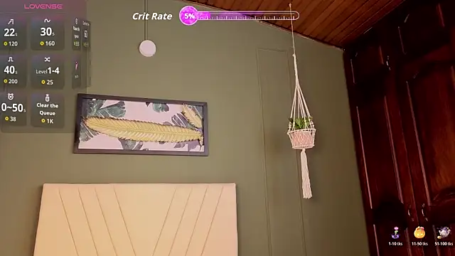 LILA ELLIOT online show from December 14, 7:08 pm