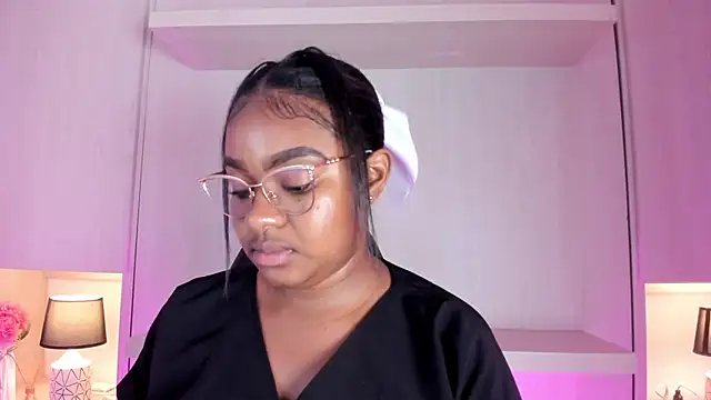 tamaraa smiith online show from November 20, 8:20 pm