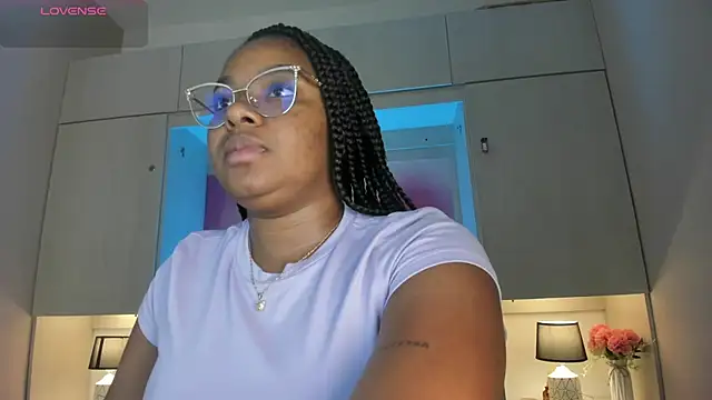 tamaraa smiith online show from May 27, 7:54 pm