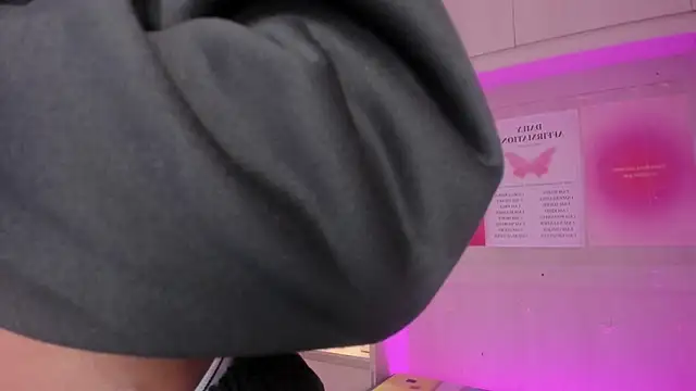 tamaraa smiith online show from October 12, 1:23 pm