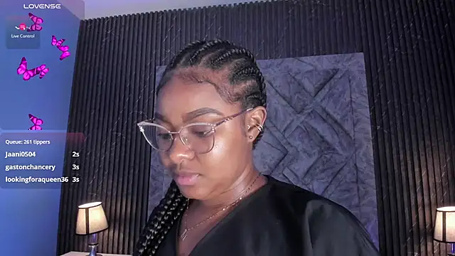 tamaraa smiith online show from October 7, 7:48 pm