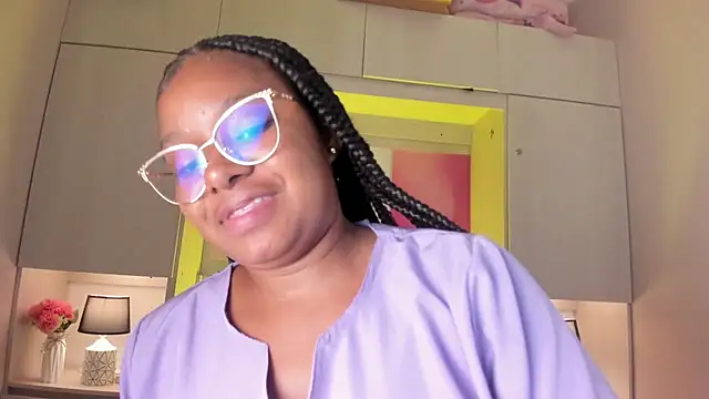 Snapshot of tamaraa_smiith chatting on February 16, 7:45 pm tamaraa smiith online show from February 16, 7:45 pm